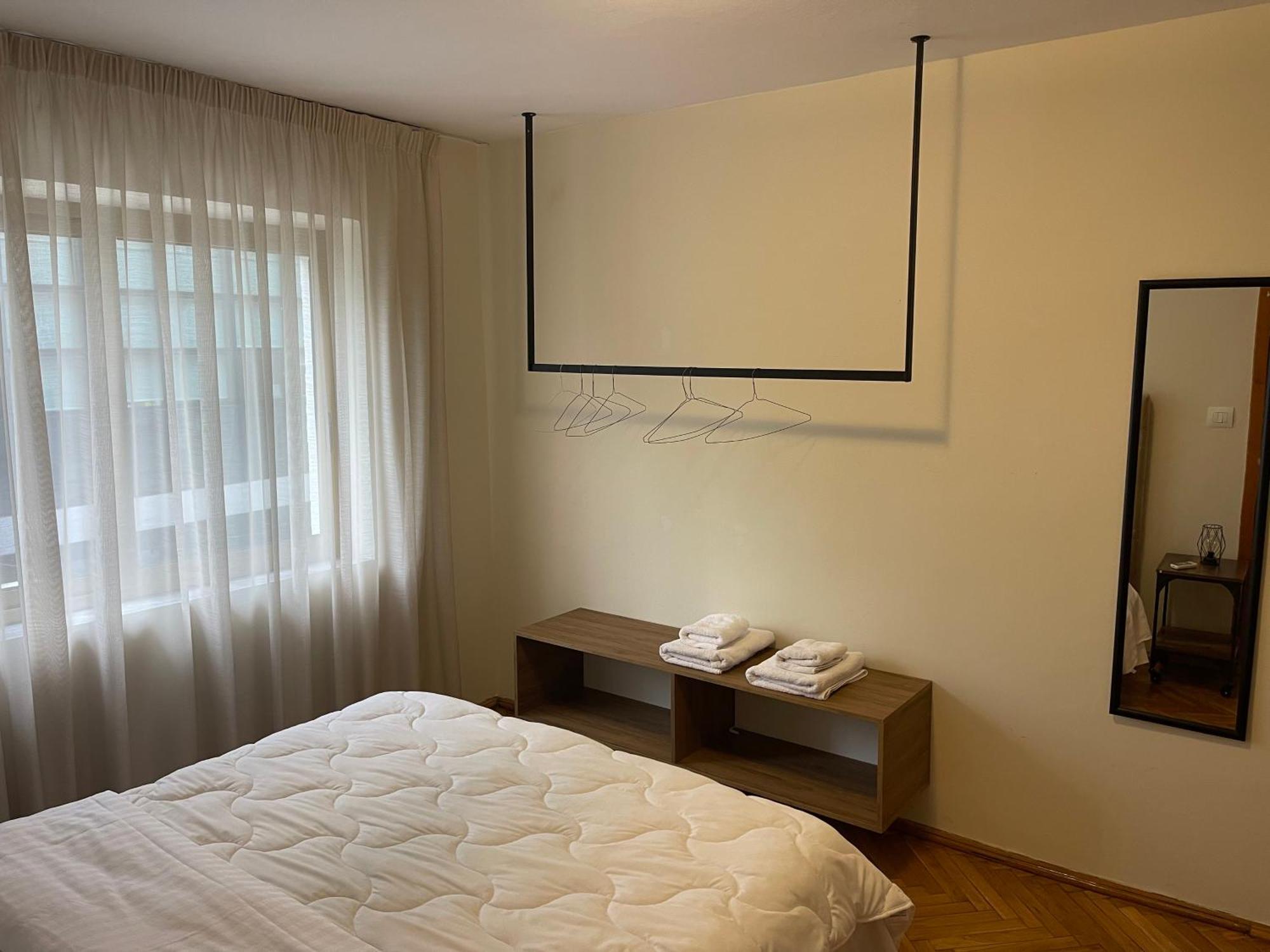 Cozy Apartment, In The Center Of Tiranë Luaran gambar